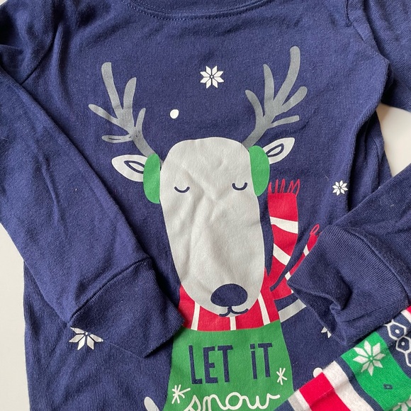 Let it Snow Gymboree 2T Holiday Reindeer pajamas -snug fit - Picture 3 of 6